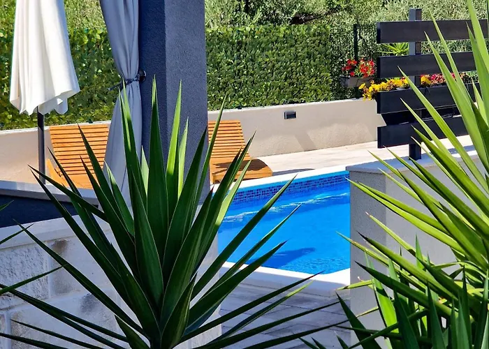 Casa Bella With Private Pool Dom wakacyjny *