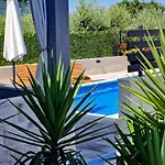 Casa Bella With Private Pool Nyaraló *
