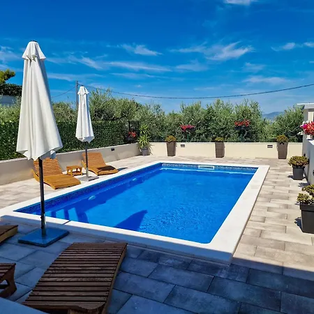 Nyaraló Casa Bella With Private Pool *