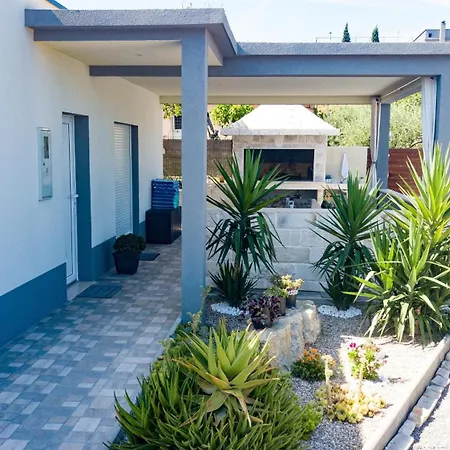 Nyaraló Casa Bella With Private Pool Split