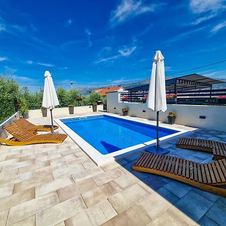 Casa Bella With Private Pool Nyaraló *